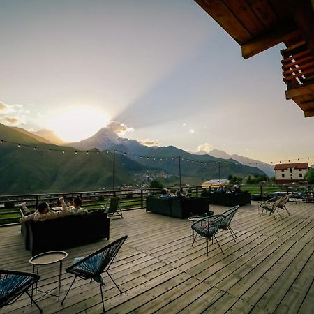 Alpenhaus Kazbegi Hotel & Restaurant Extérieur photo