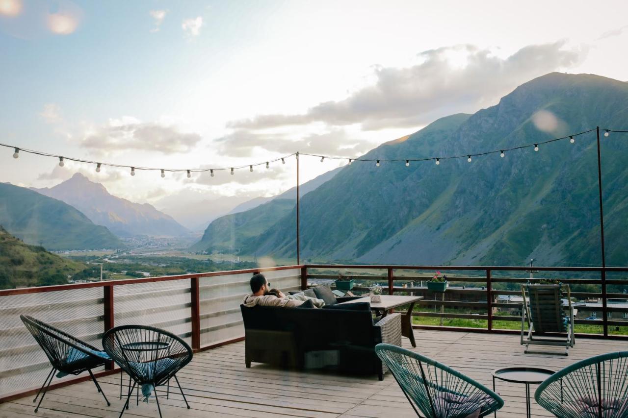 Alpenhaus Kazbegi Hotel & Restaurant Extérieur photo
