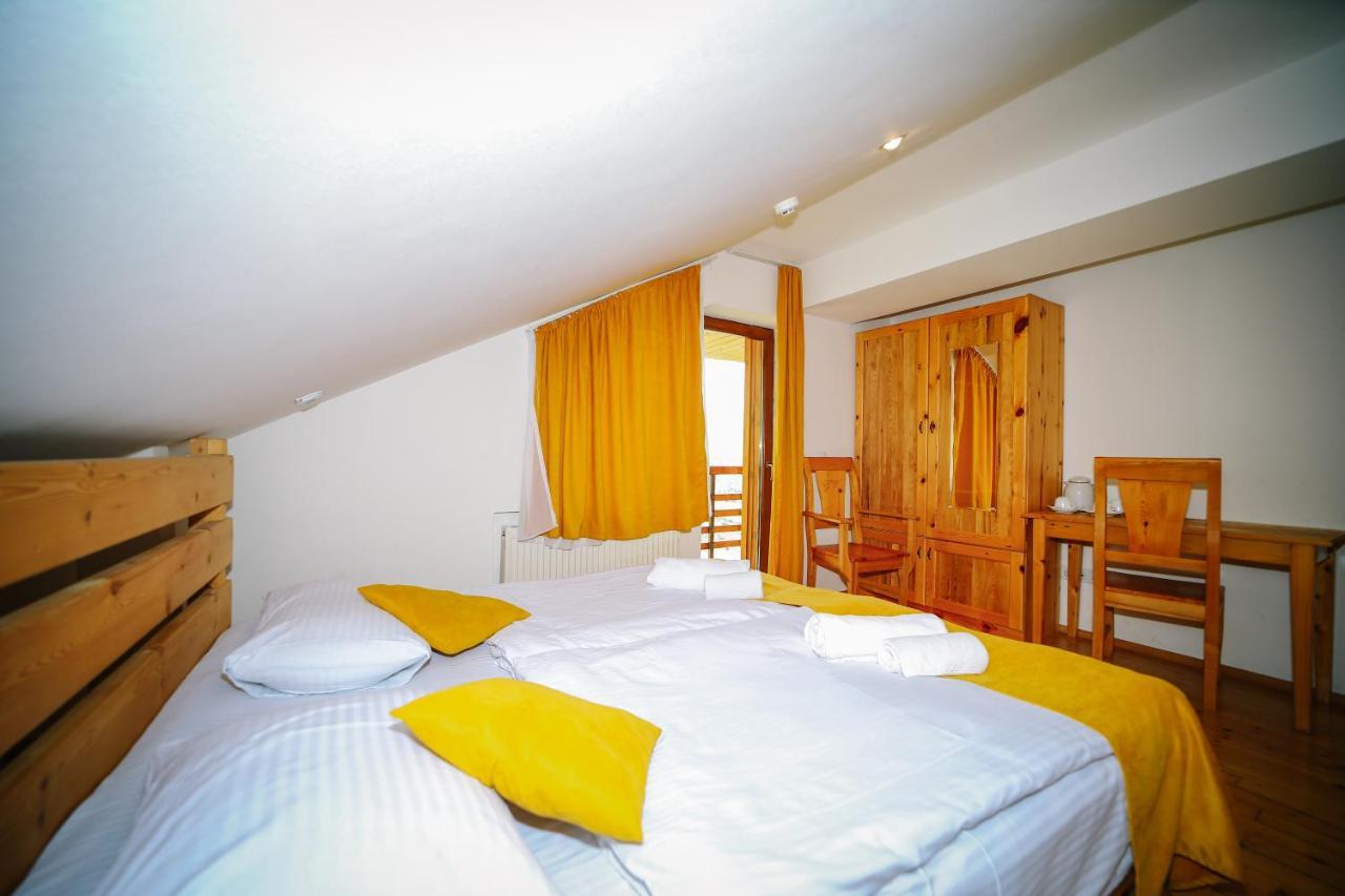Alpenhaus Kazbegi Hotel & Restaurant Extérieur photo
