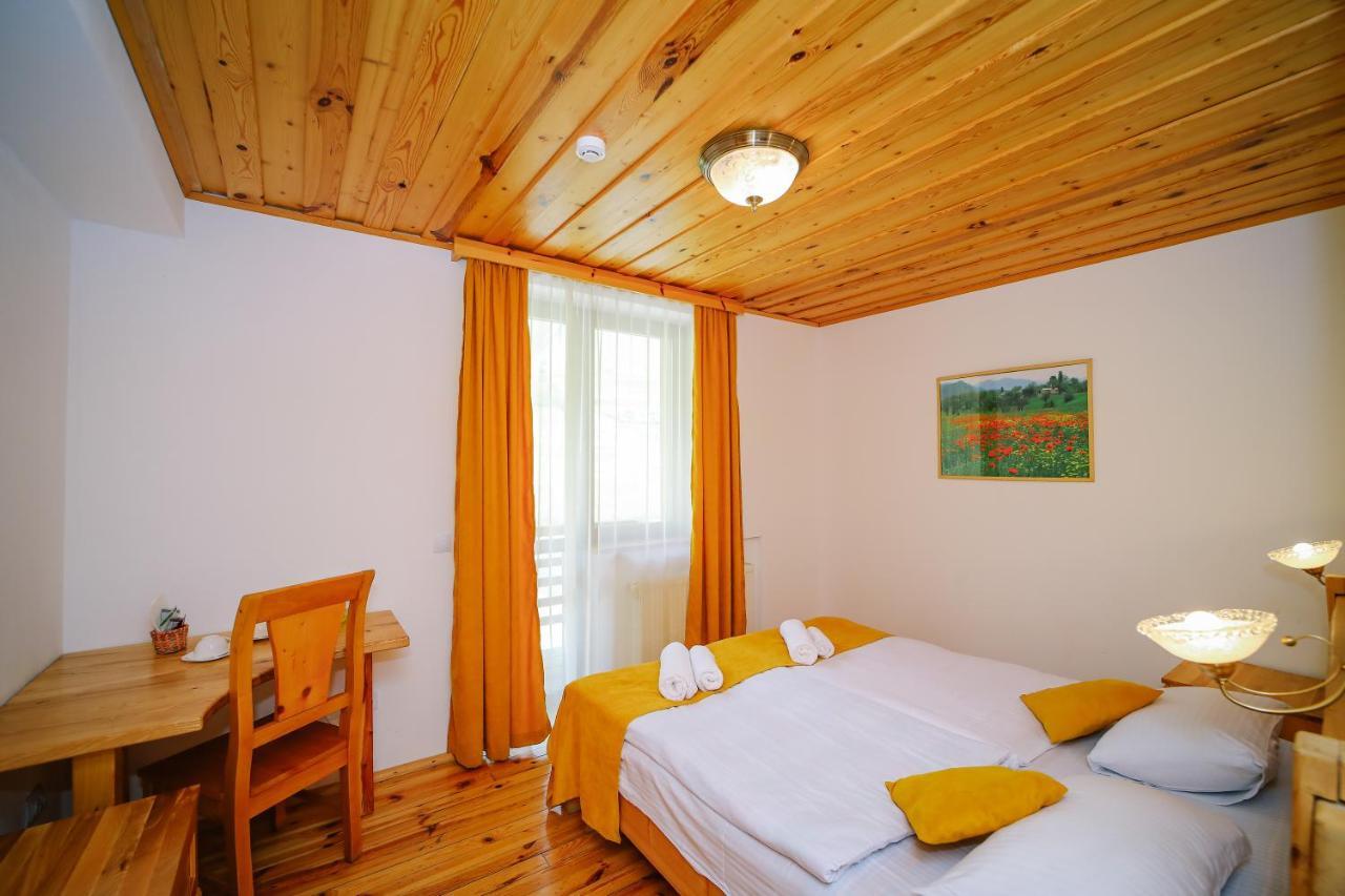 Alpenhaus Kazbegi Hotel & Restaurant Extérieur photo