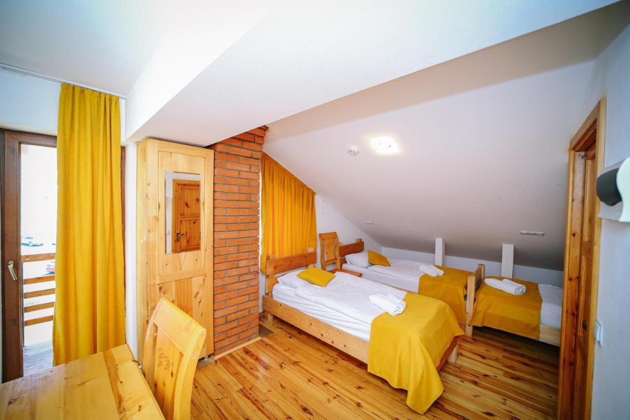 Alpenhaus Kazbegi Hotel & Restaurant Extérieur photo