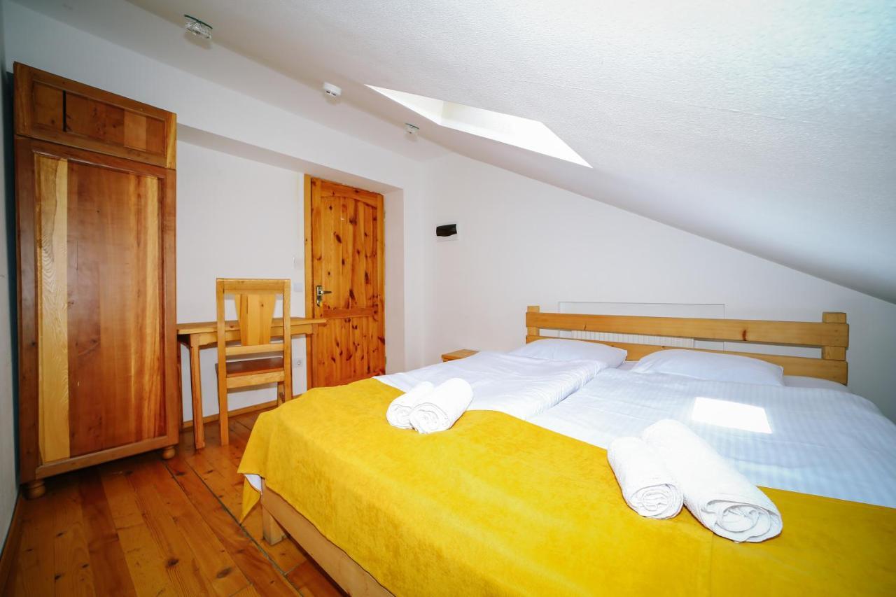 Alpenhaus Kazbegi Hotel & Restaurant Extérieur photo